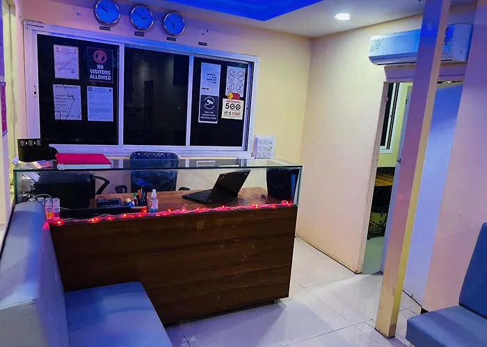 Hotel Jazz & Cabin Stay Mumbai